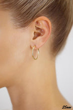 Charger l'image dans la galerie, 10K YELLOW GOLD CLASSIC SHINY POLISHED ROUND HOOP EARRINGS, 2mm TUBE Size 25mm