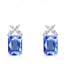 Load image into Gallery viewer, 925 Sterling Silver Jewelry Set for Women Made with Crystals from Swarovski(R)