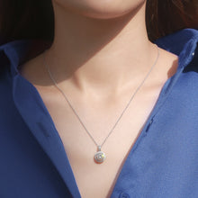 Charger l'image dans la galerie, 925 Sterling Silver Pendant Made with Moissanite