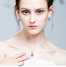 Load image into Gallery viewer, 925 Sterling Silver Jewelry Set for Women Made with Crystals from Swarovski(R)