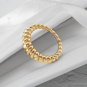 CROISSANT RING