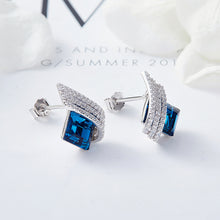 Load image into Gallery viewer, 925 Sterling Silver Jewelry Set for Women Made with Crystals from Swarovski(R)
